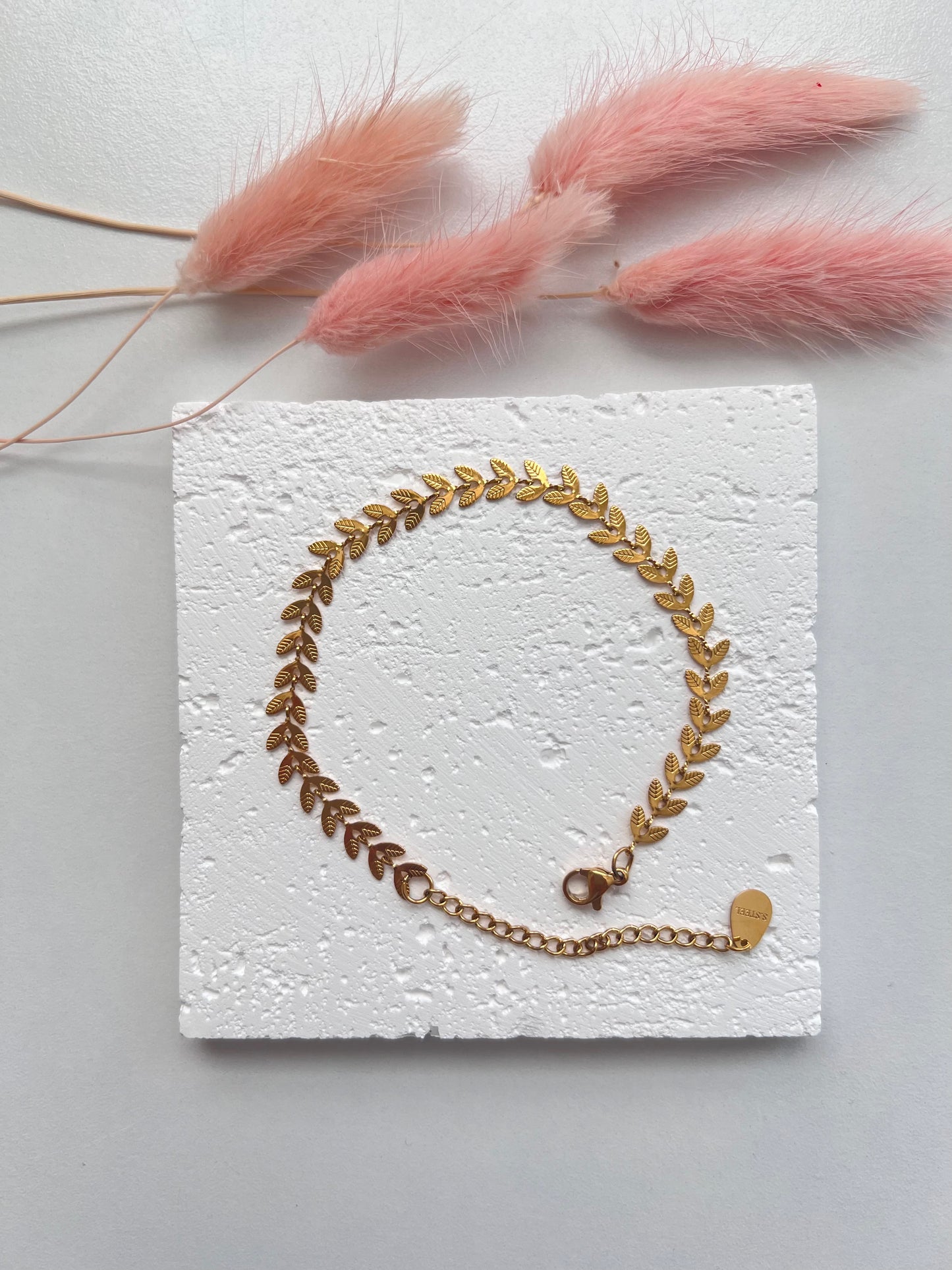 Eternal Leaf Bracelet
