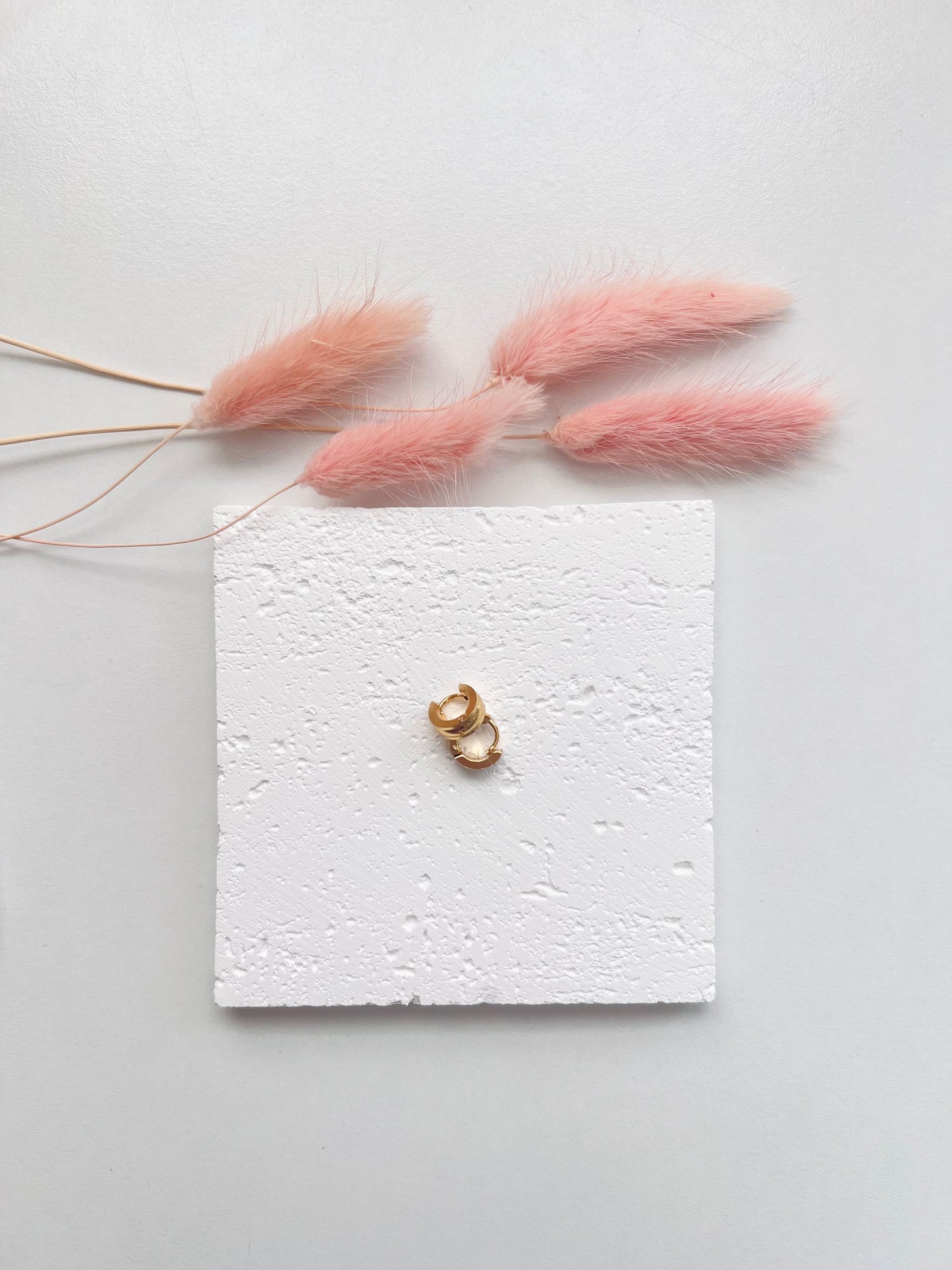 Mini Earlobe Cuffs (Single)