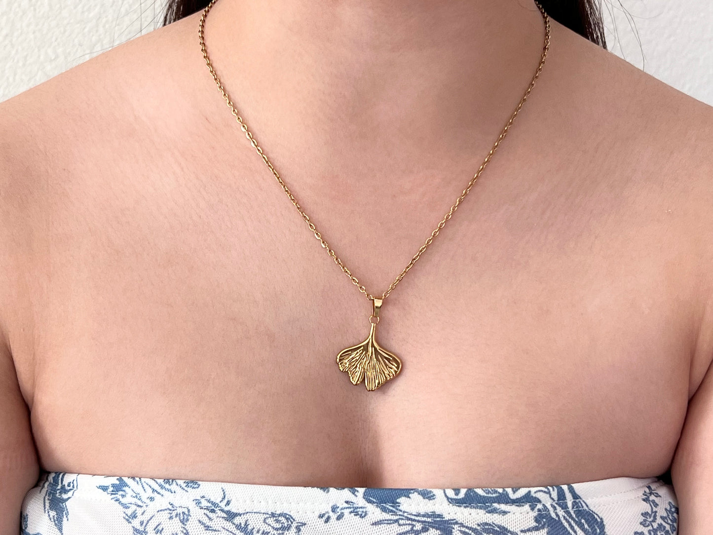 Ginko Leaf Pendant Necklace